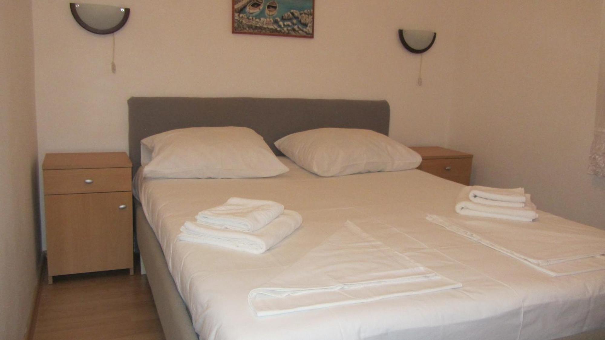 Dvor Maraca Bell Tower Apartments Tisno Pokoj fotografie