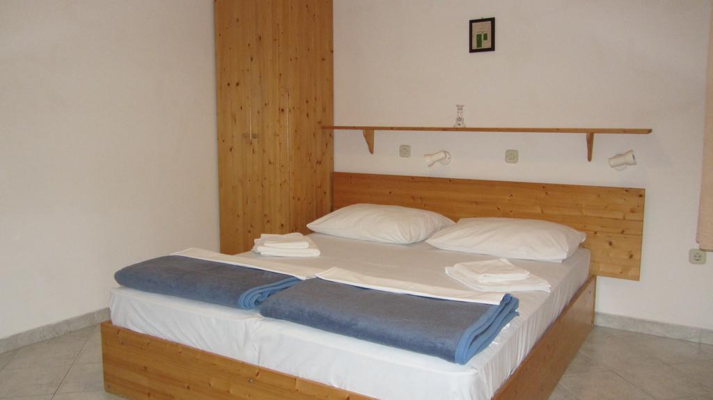 Dvor Maraca Bell Tower Apartments Tisno Pokoj fotografie